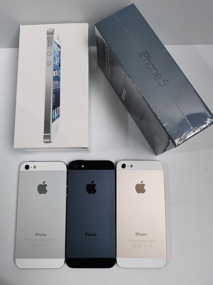 Apple iPhone 5 – Unlocked 16GB / 32GB – Gold/Black/Silver Test Box Sealed