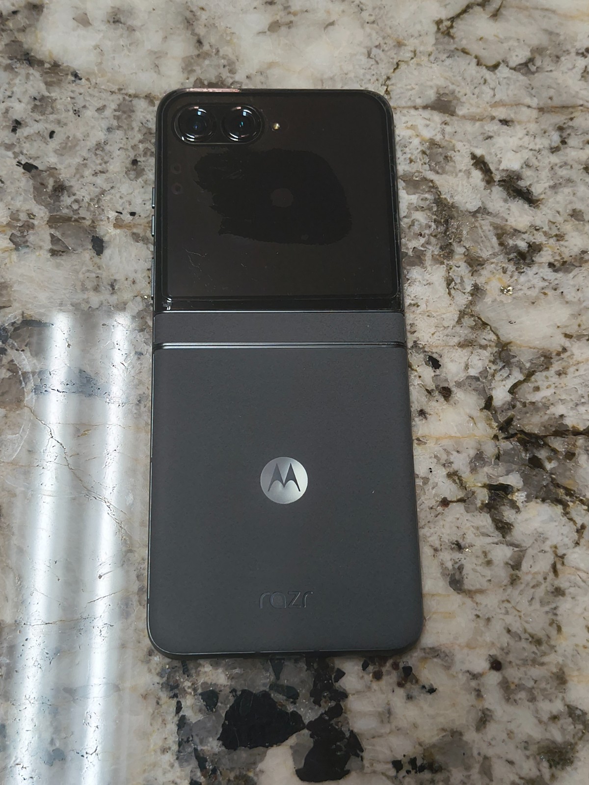 Motorola Moto Razr 2024 XT2453-3 (T-Mobile) Koala Grey Smartphone