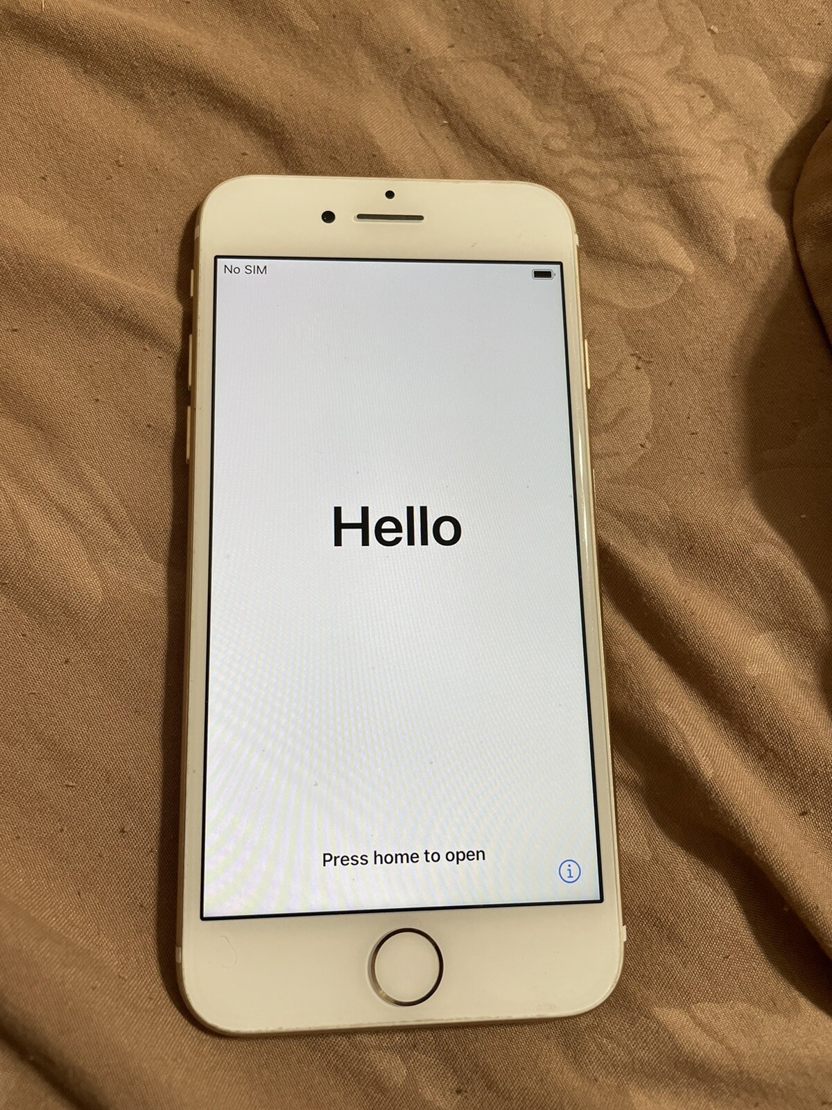 Apple iPhone 7 – 32GB – Rose Gold Excellent Condition – Not a scratch