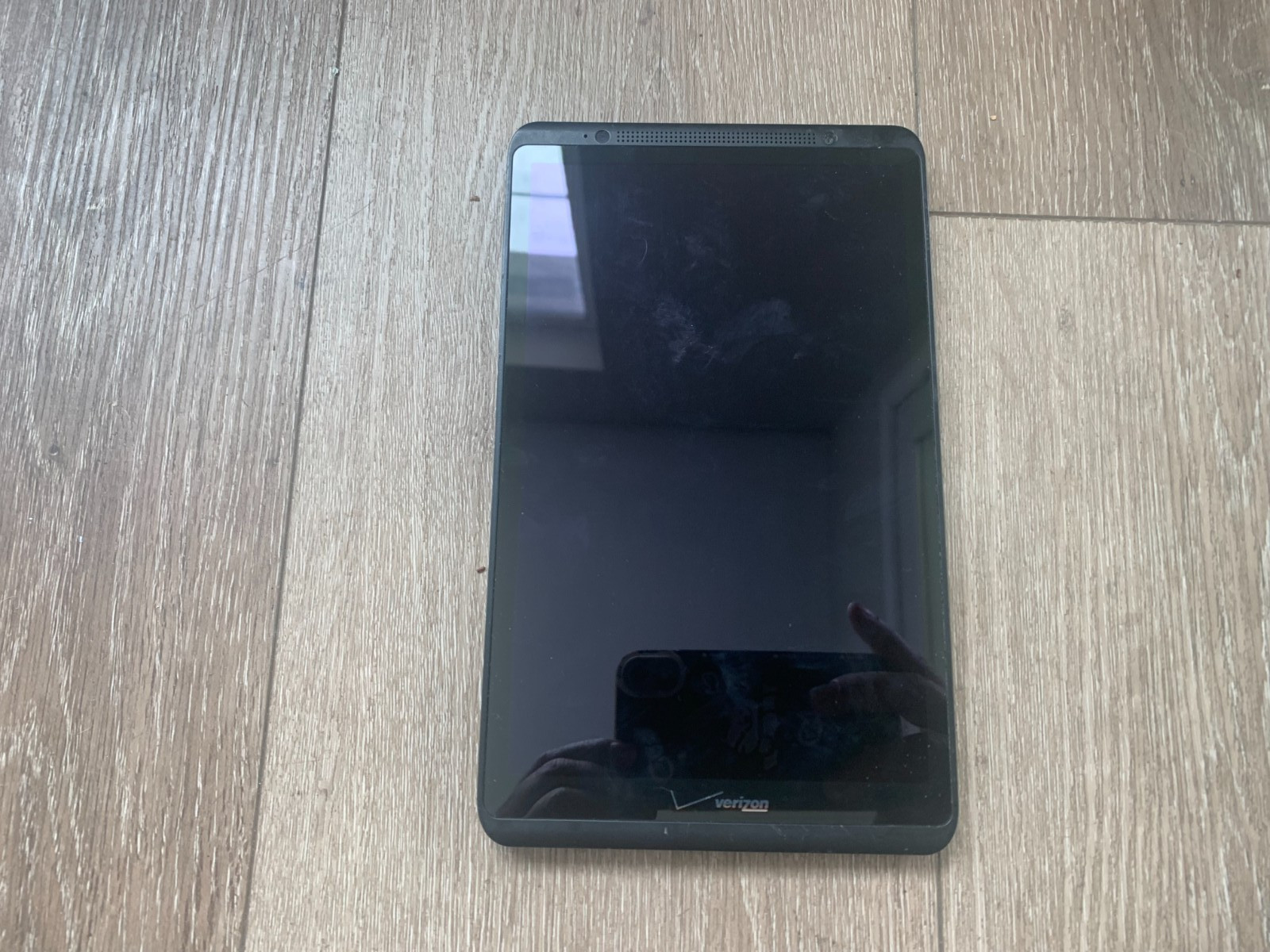 Verizon Ellipsis 8 QTAQZ3 16GB, Wi-Fi + 4G (Verizon) 8 inch Tablet As Is