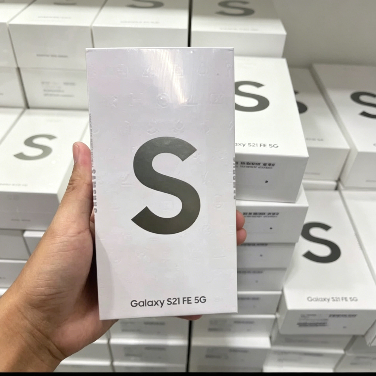 Brand New Samsung Galaxy S21 FE 5G SM-G990U1 128GB+6GB 6.4″ Unlocked BLACK
