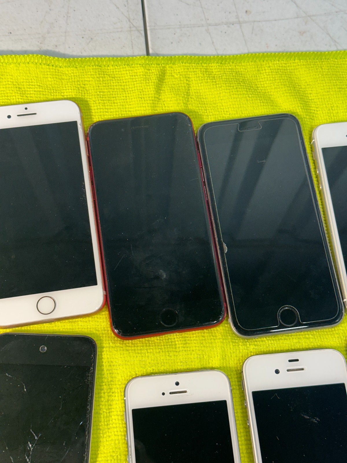 Lot of 10 Mixed Phones Apple iPhone iPod Touch Vtg Cellular Collection Untested