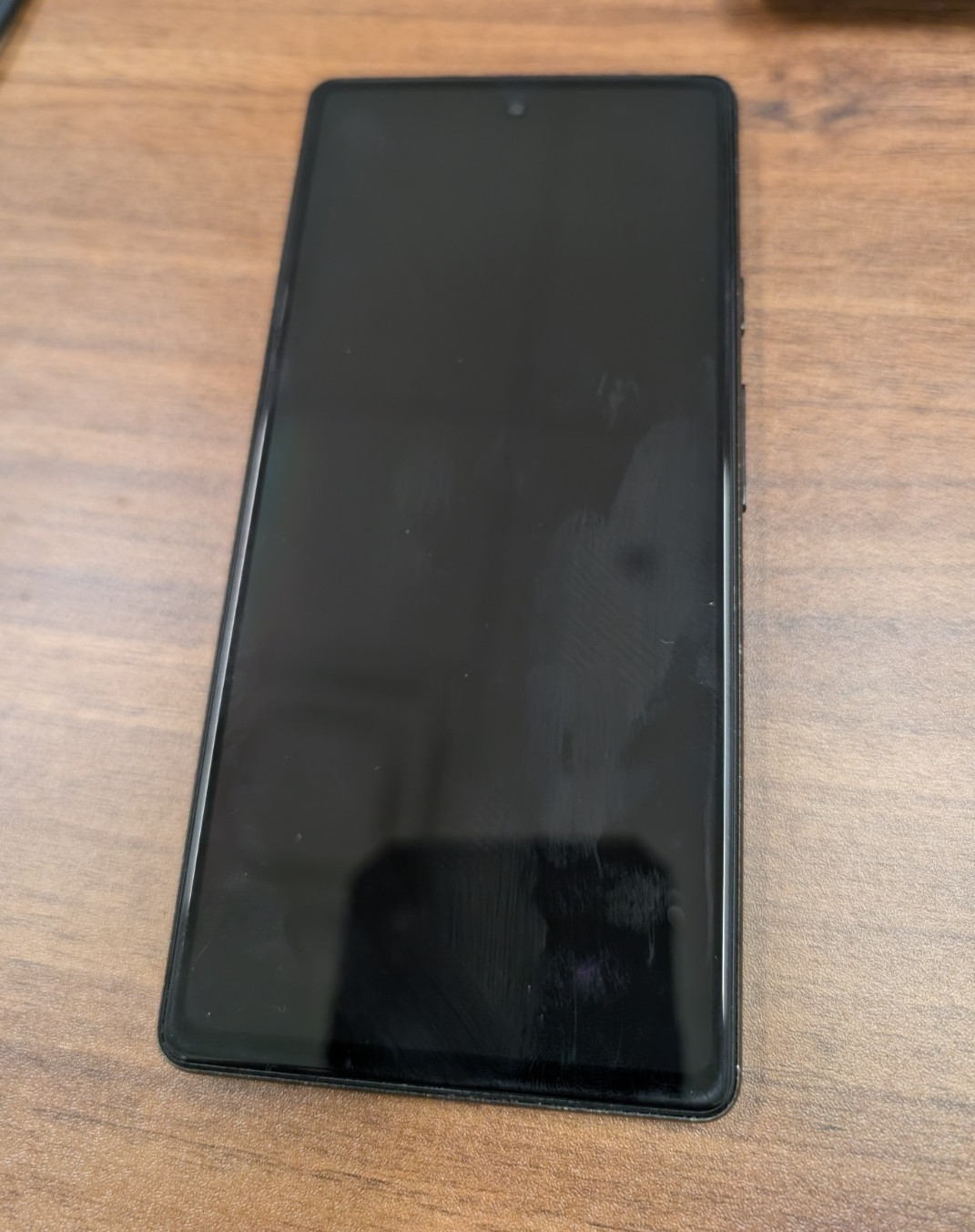 Google Pixel 6a – 128 GB – Charcoal (Unlocked) – Used