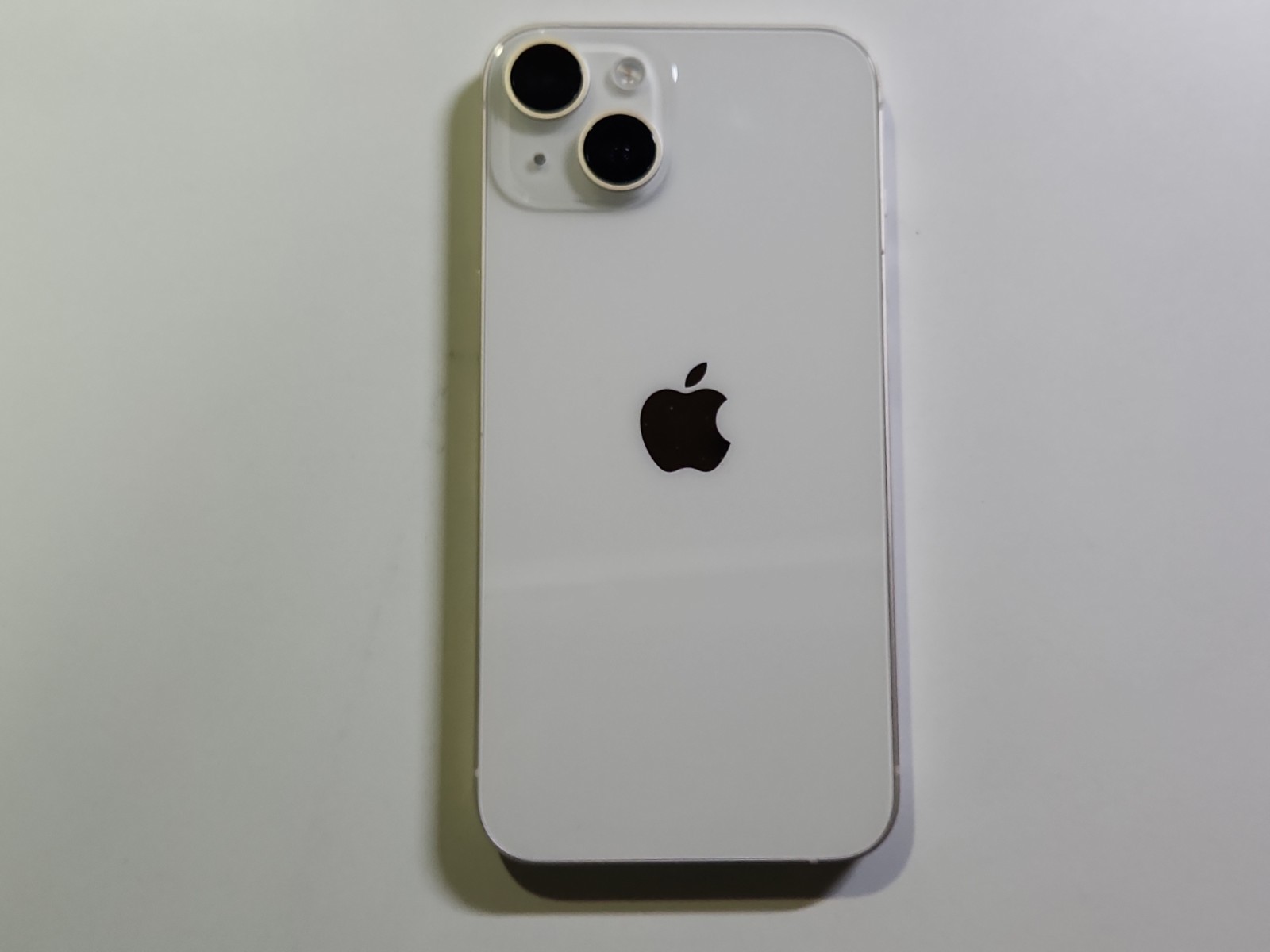Apple iPhone 14 eSIM 128GB Starlight Unlocked Clean IMEI BH=100% charged 26 time