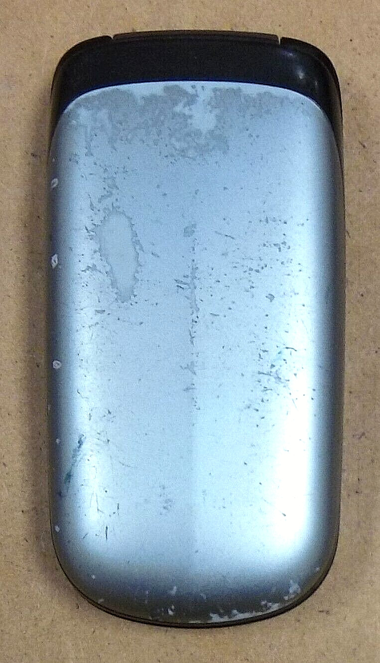 Samsung SGH-A107 – Silver and Black ( AT&T ) Cellular Flip Phone
