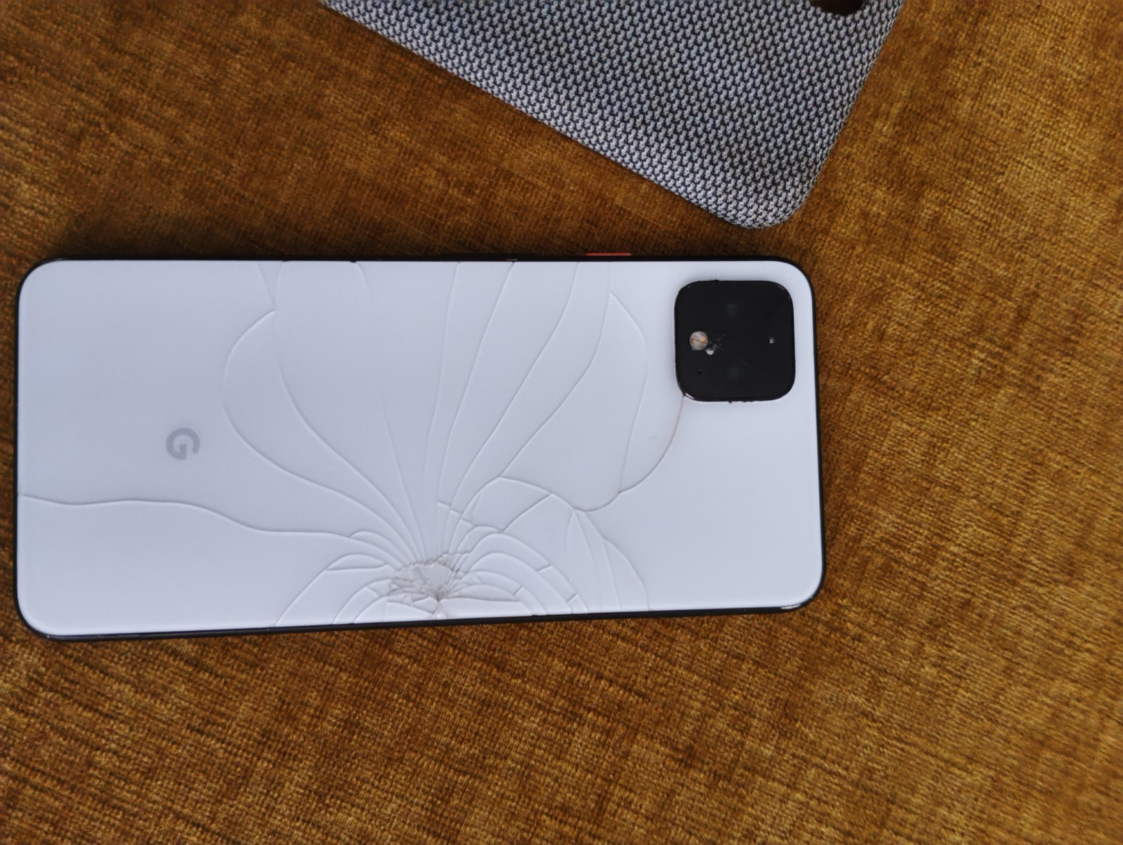Google Pixel 4 XL – 64 GB – Clearly White (Unlocked) PARTS OR REPAIR ONLY