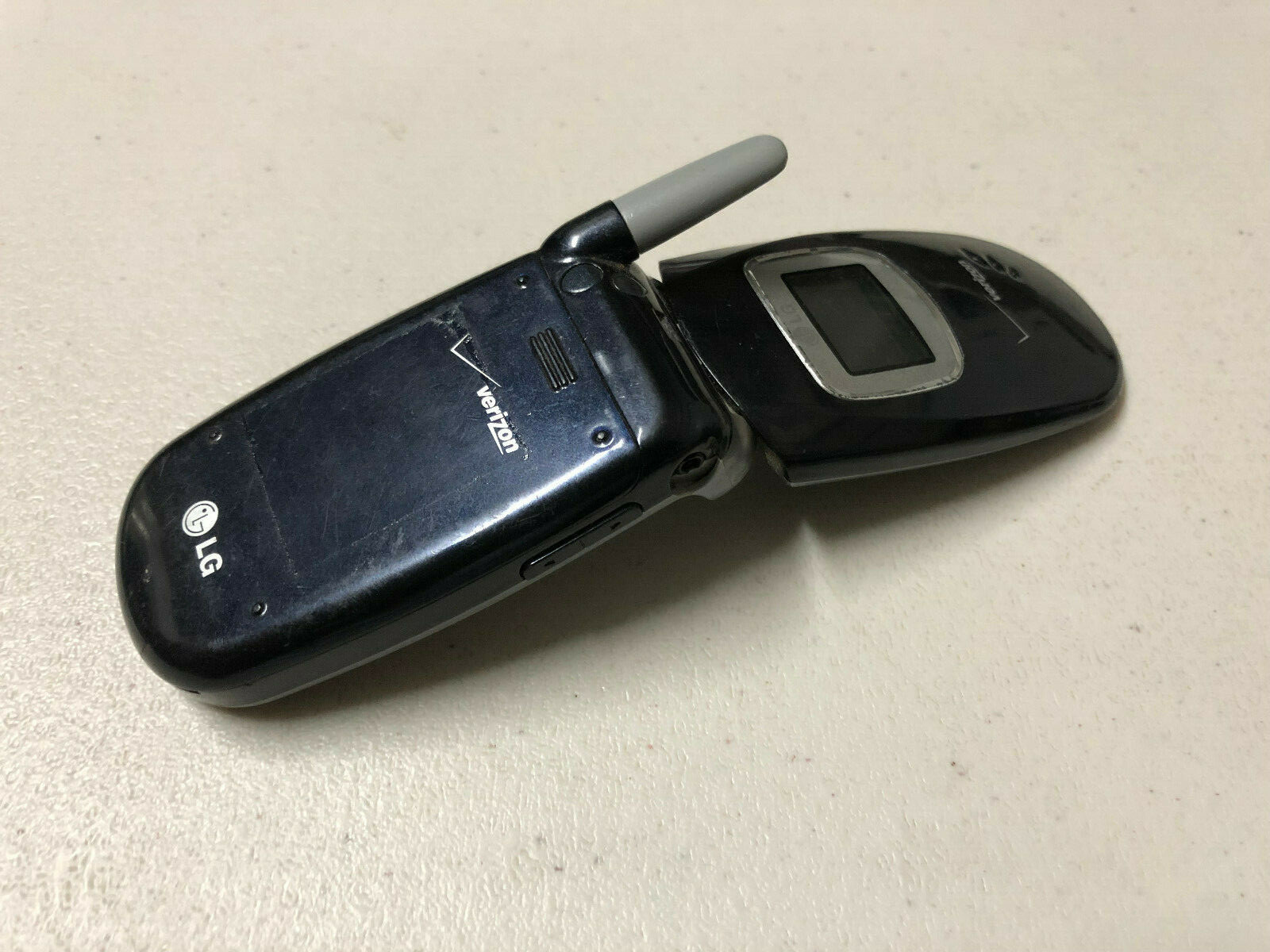 LG VX3400 – Blue Gray (Verizon) Cellular Phone – UNTESTED