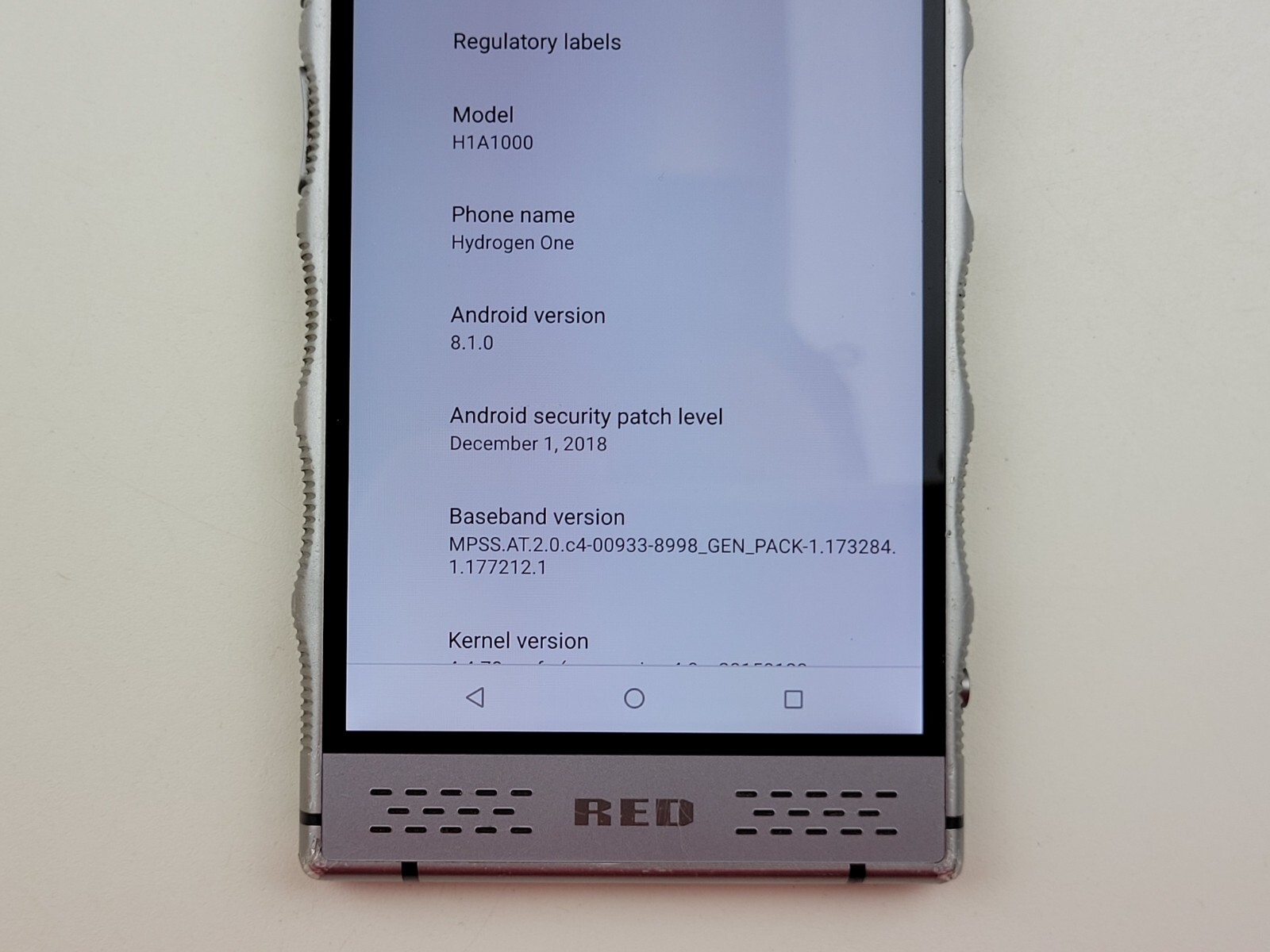 RED HYDROGEN One (H1A1000) 128GB (Unlocked) (Verizon) – *SIM TRAY ISSUE* – J2540