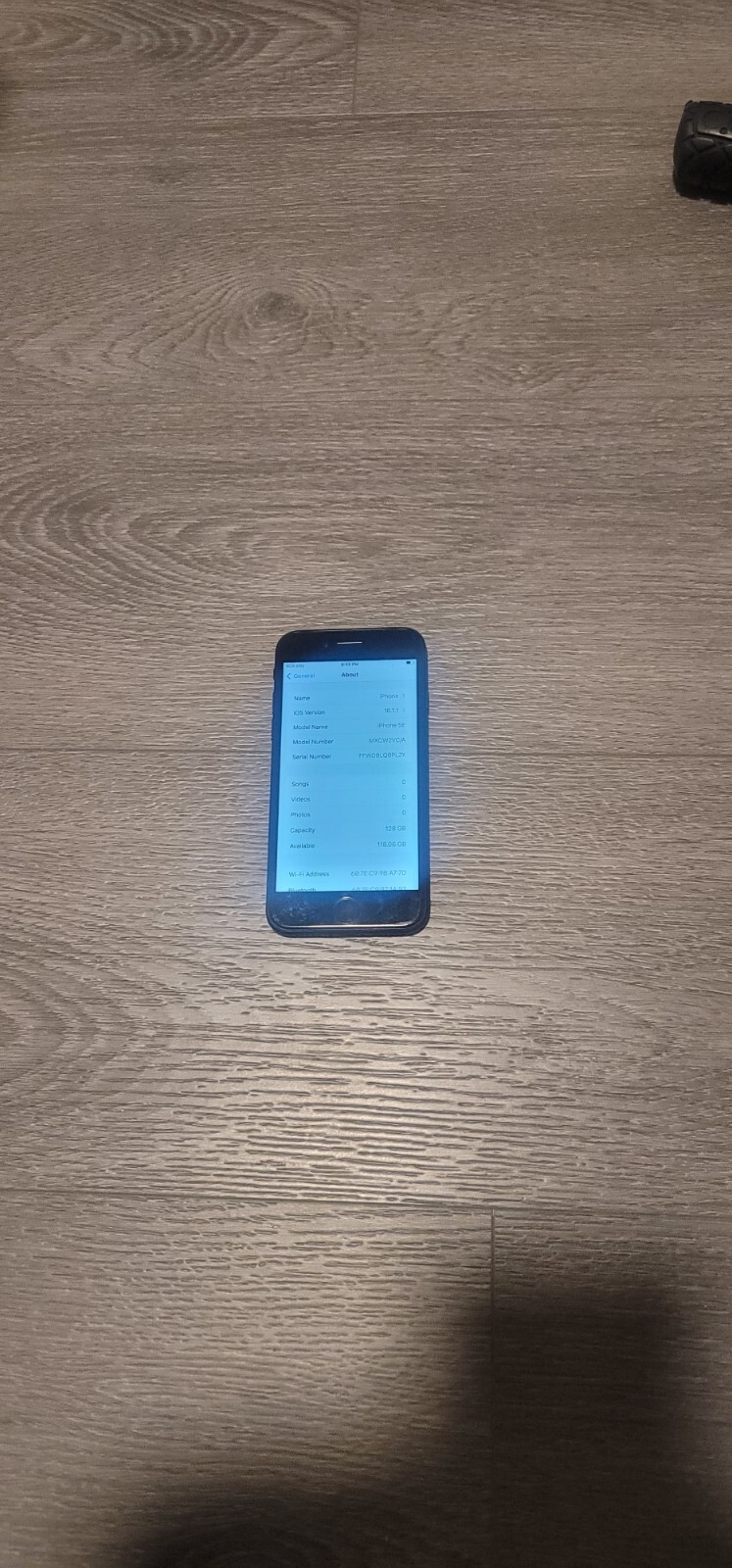 iPhone SE A2275 (MXCW2VC/A) 128 GB Unlocked Black Good Condition