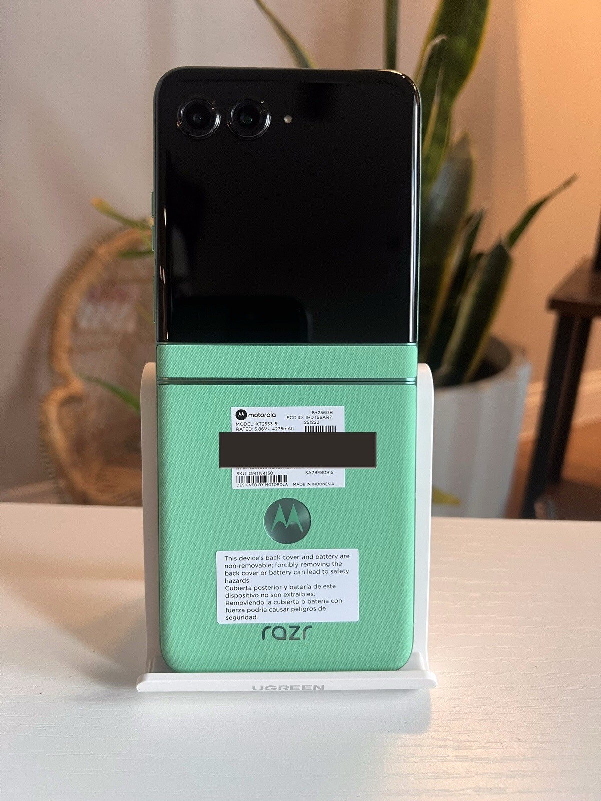 Motorola Razr – 2025 – Spring Bud 256GB CRICKET WIRELESS