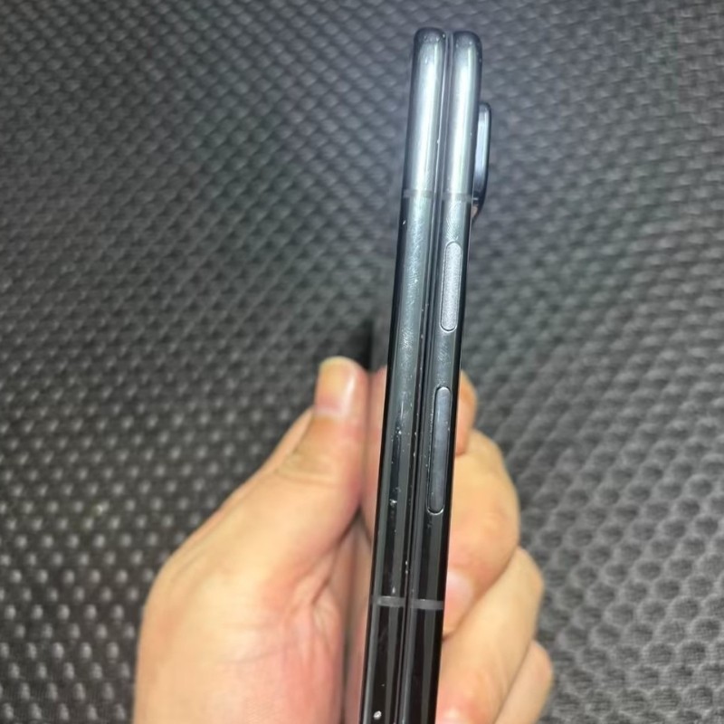 Google Pixel Fold 5G Unlocked 256GB ROM 7.6in 48MP Camera in Good Condition
