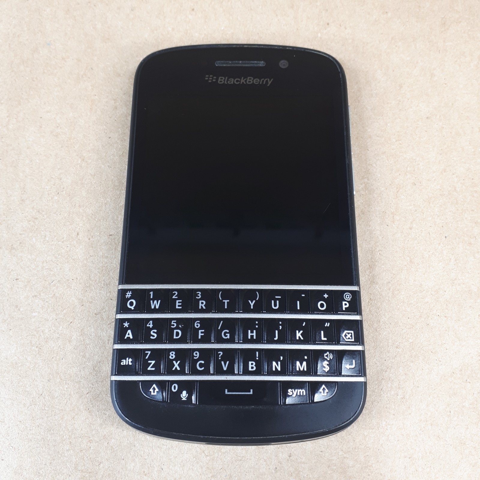BlackBerry Q10 SQN100-3 16 GB 2 GB RAM Black BlackBerry OS Unlocked E7181