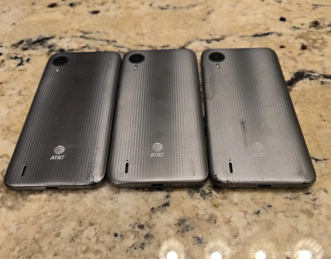 Lot Of 3 Phones At&t U380AA Calypso 4 6.1” 4G LTE 3GB RAM 32GB Storage 2 GHz
