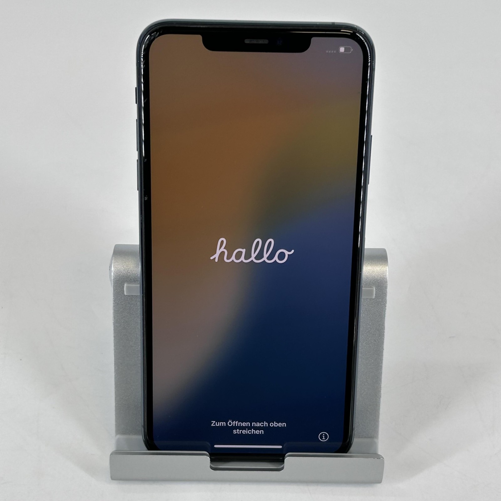 Apple iPhone 11 Pro Max Midnight Green 512GB Unlocked – Cracked Back