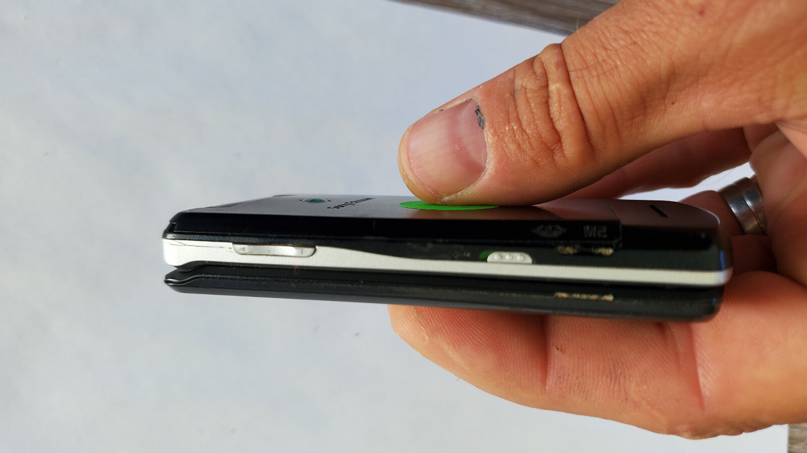 160.Sony Ericsson W518a Black Very Rare – For Collectors – Unlocked