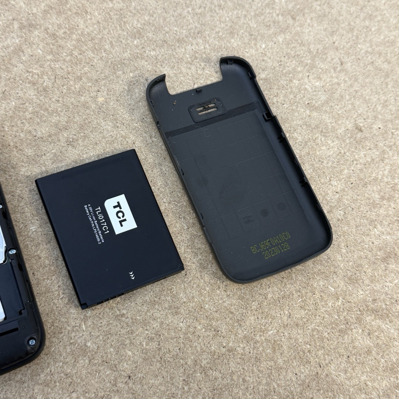 Alcatel MyFlip 2 A406DL Tracfone Wireless Flip Phone Unit Only