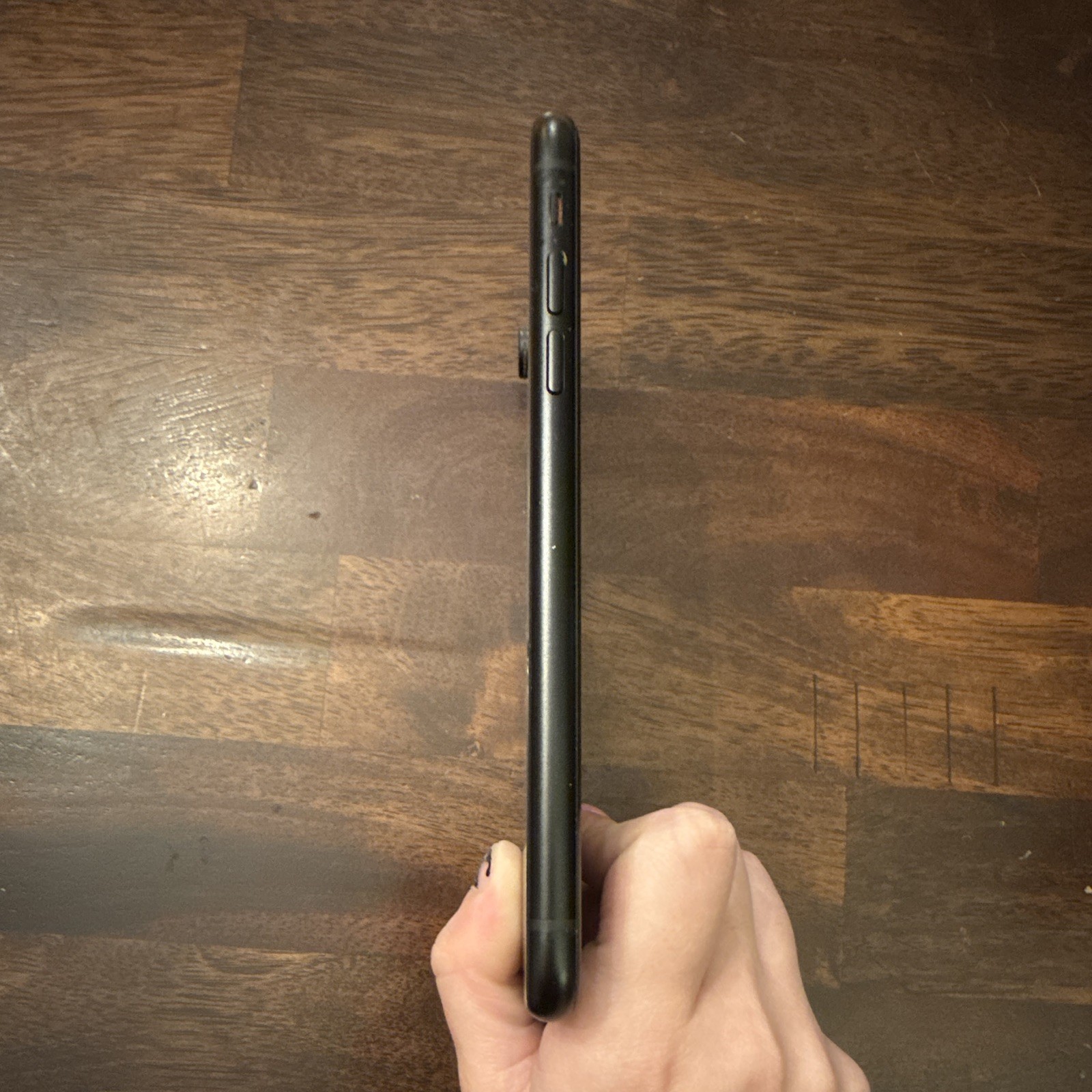Apple iPhone XR Black – 64GB – Tracfone Carrier Locked – 82% Battery Health