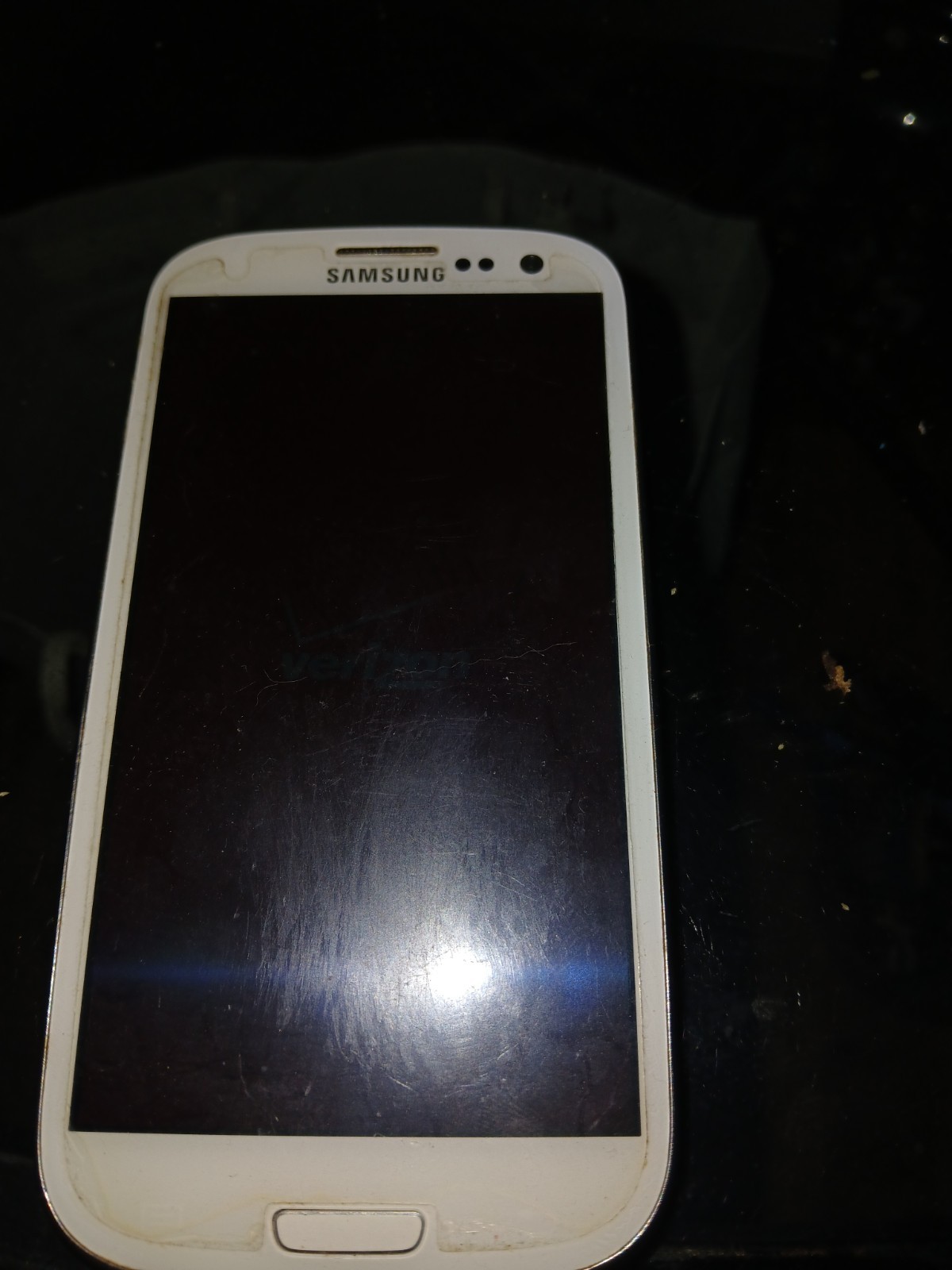 Samsung Galaxy S III Verizon – 16 GB – White (Verizon) 2 Original Boxes & Wires