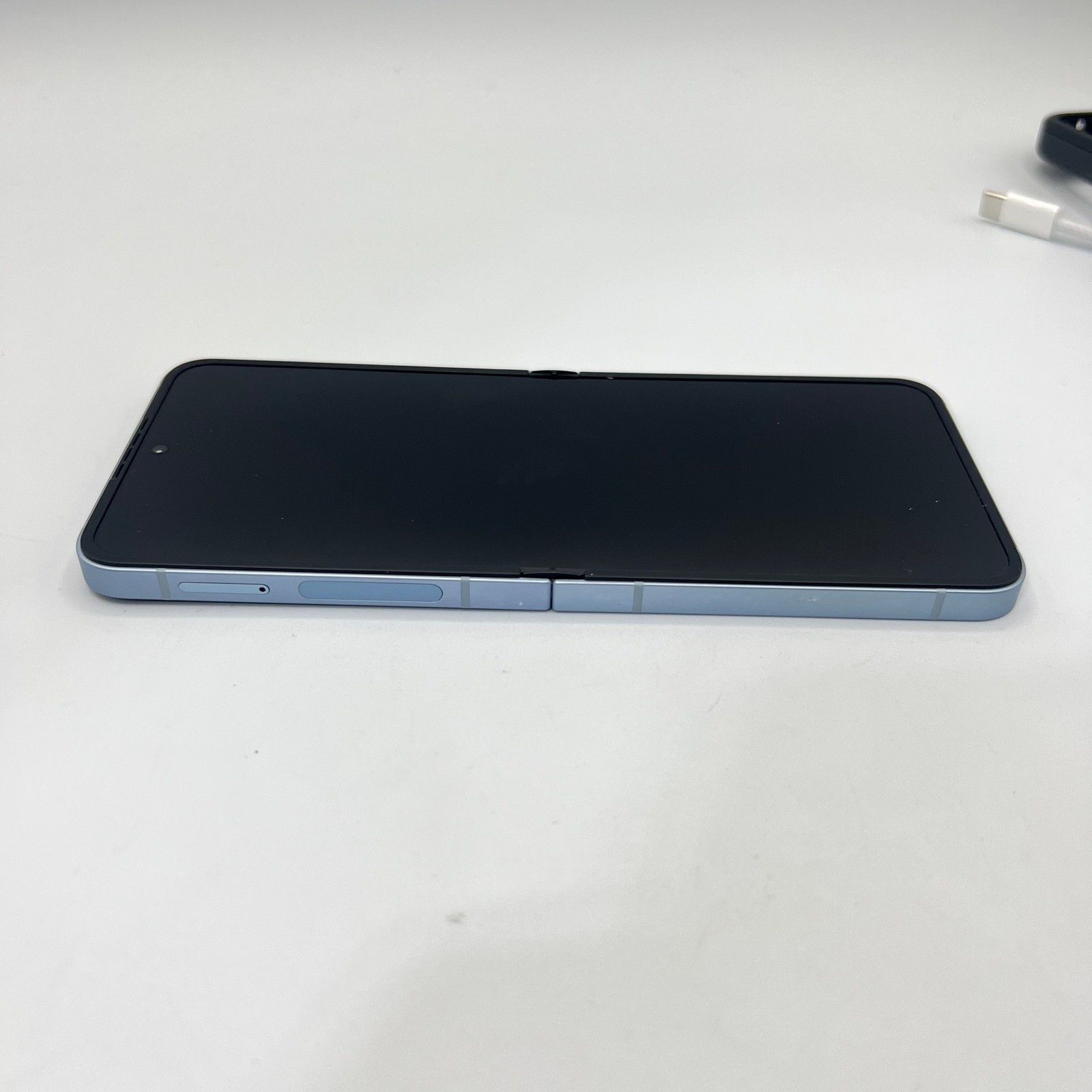 Samsung Galaxy Z Flip6 512GB Blue Unlocked – Excellent