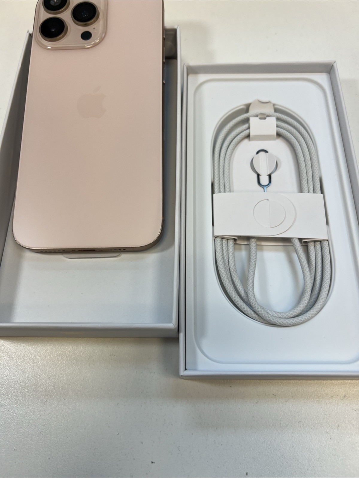 New Open Box Apple iPhone 16 Pro Max 1TB Desert Unlocked *Never Used* Free Ship