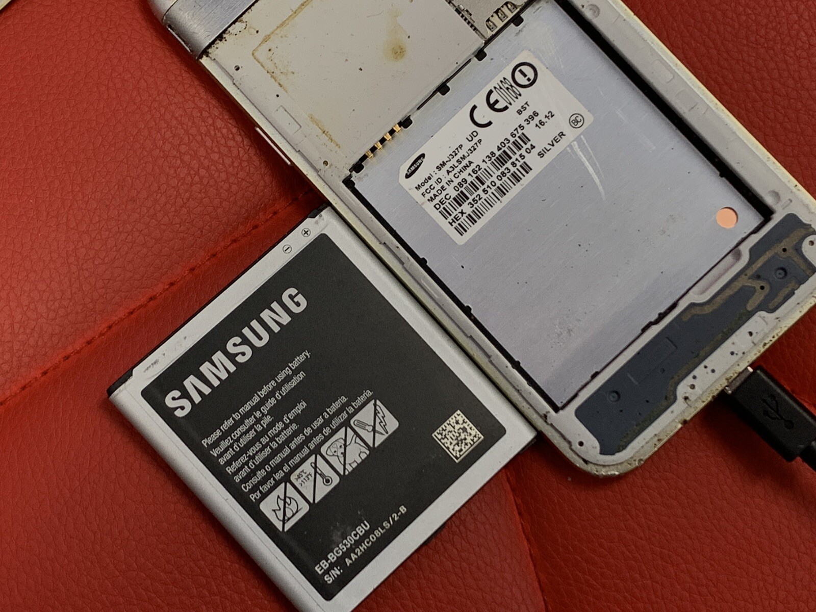 SAMSUNG GALAXY J3 EMERGE SM-J327T1 BOOST CRACKED FRONT SCRATCHED BACK