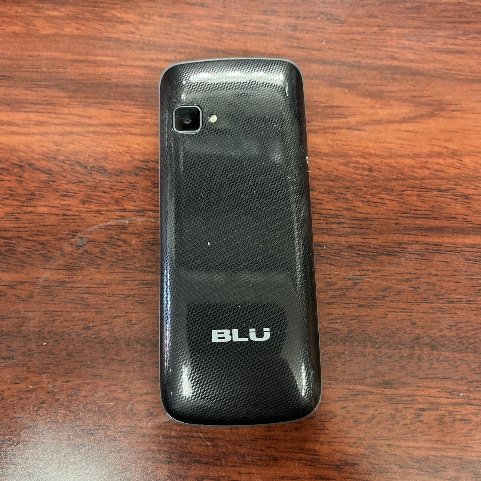BLU Z3 Music GSM Unlocked 1.8″ Dual Sim FM Radio Flashlight Cellphone