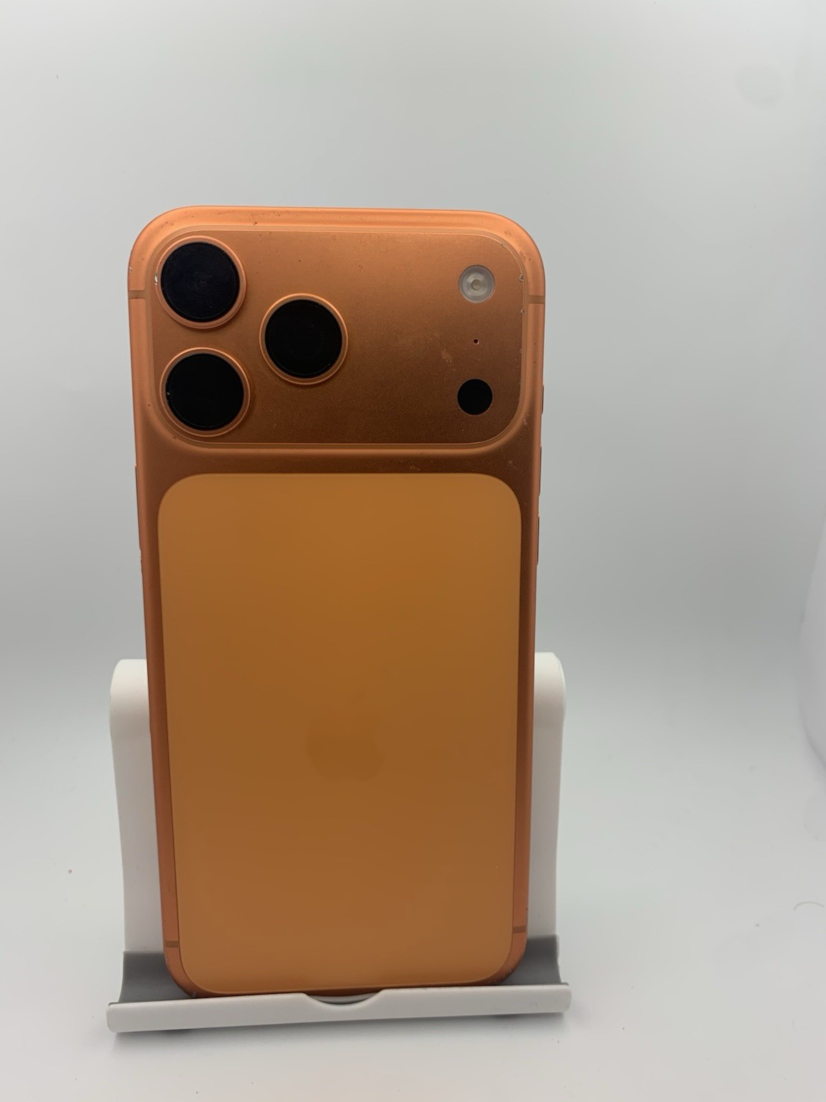 iPhone 17 Pro Max 512GB– 100%% Battery- UNLOCKED– See Photos And Description