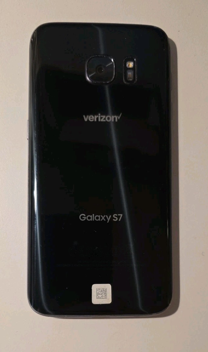 Samsung Galaxy S7 SM-G930V – 32GB – Black Onyx Unlocked (Verizon)