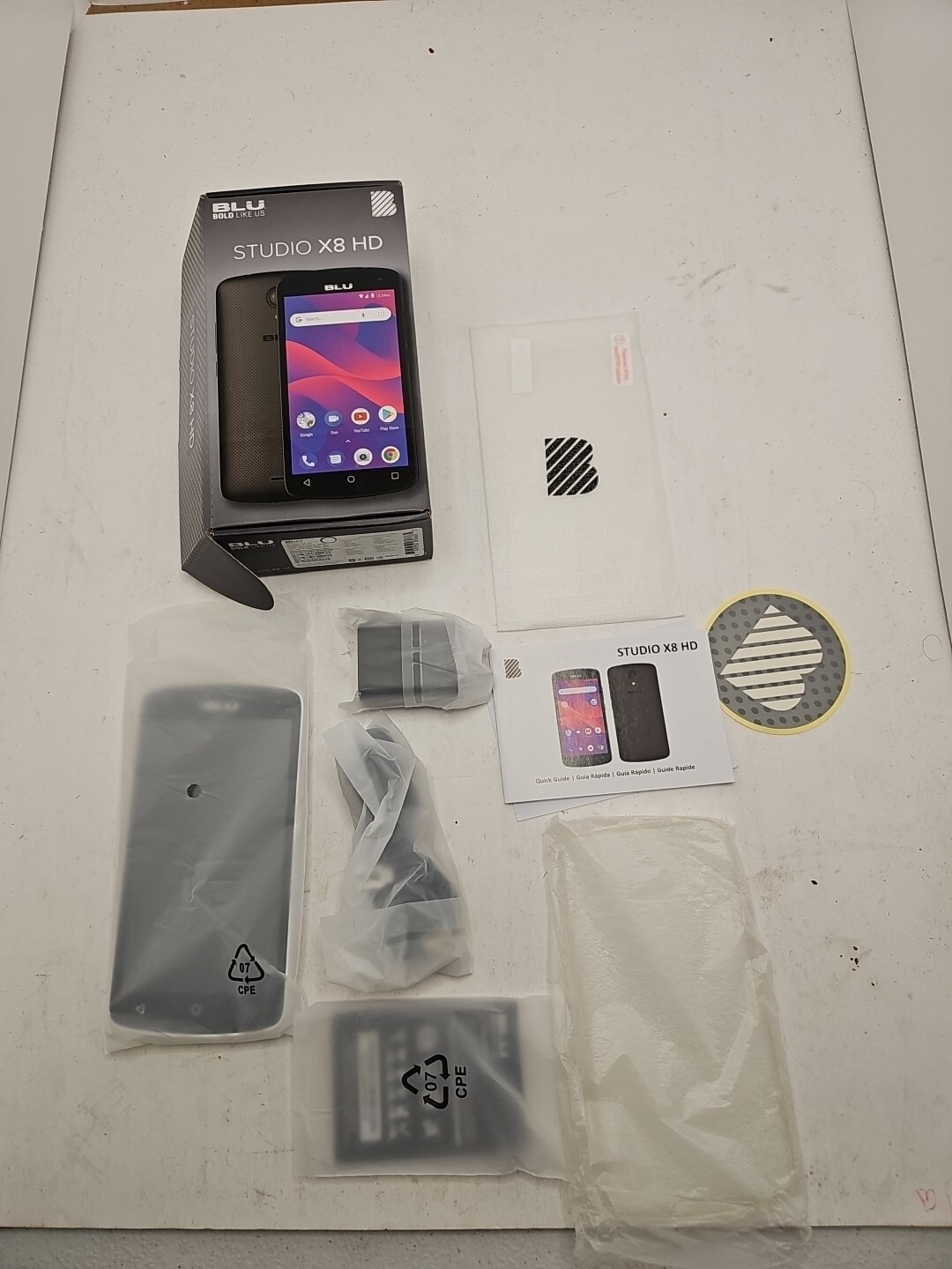 BLU Studio X8 HD – 5.0″ GSM Smartphone -White (Open Box) E3