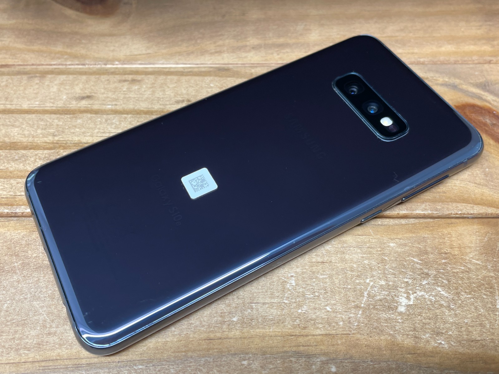 Samsung Galaxy S10e – SM-G970U – 128GB – Black (Unlocked) Great Cond – 97% Bat.