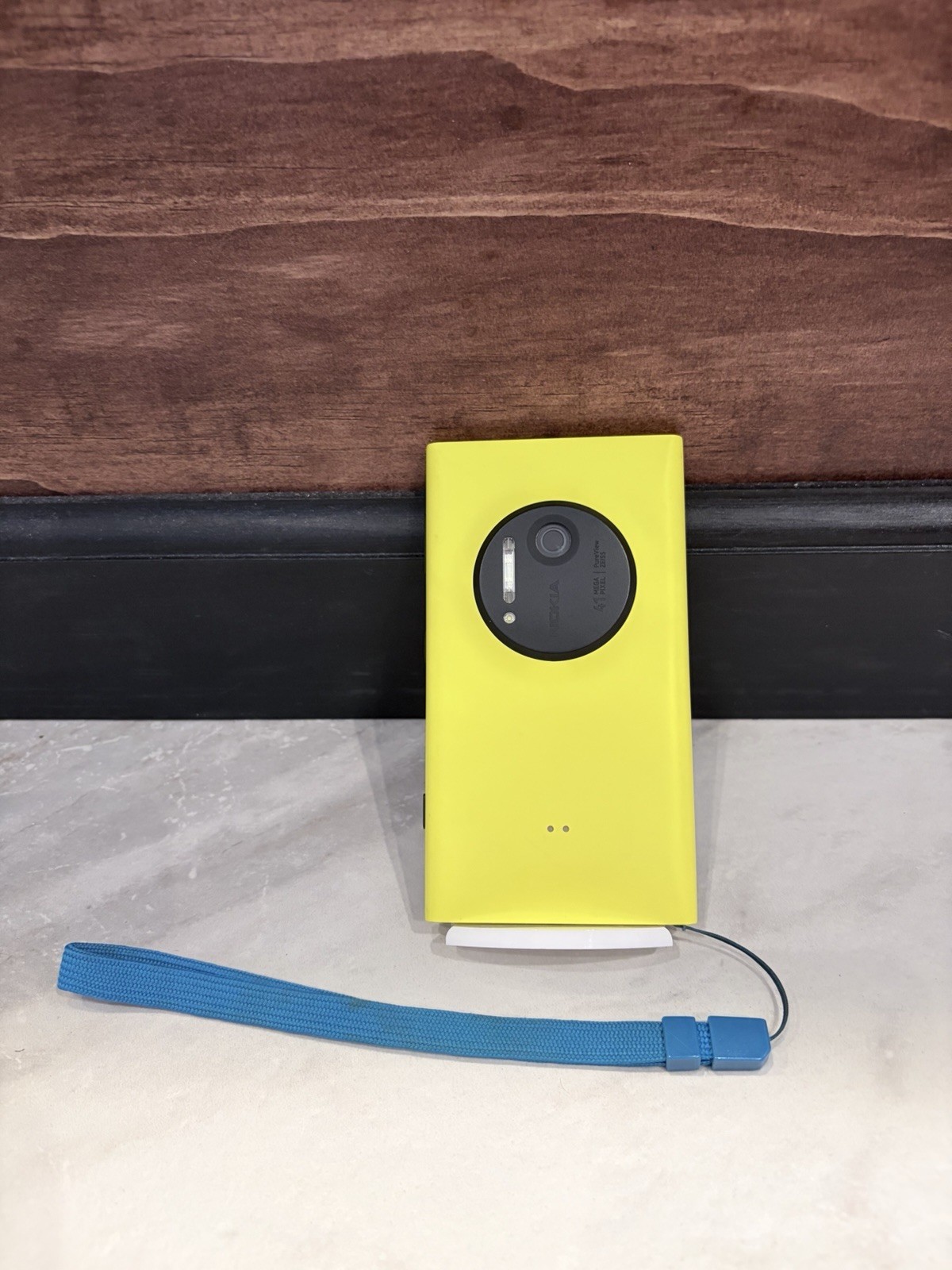 Nokia Lumia 1020 32GB [Yellow] Unlocked 41MP PureView Camera Phone – WORKING