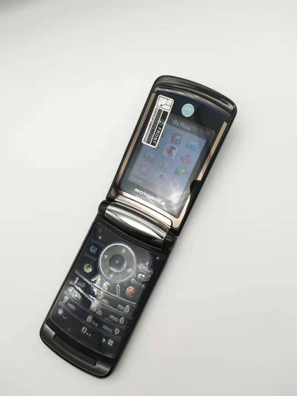 Original Motorola RAZR2 V9 2.2″ 2MP Bluetooth MP3 Flip Unlocked 3G Phone