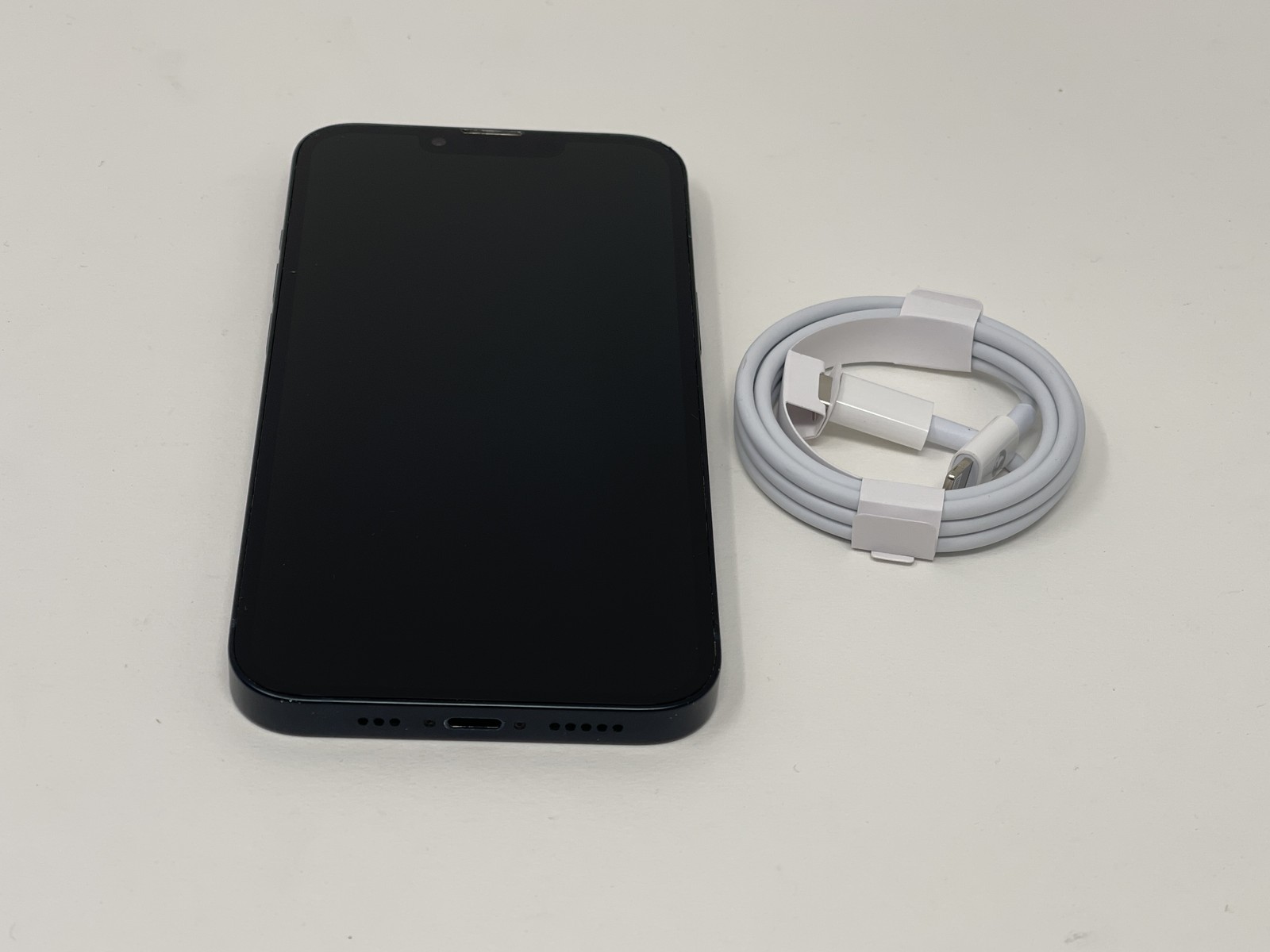 Apple iPhone 13 128GB Unlocked Midnight A2482 MLML3LL/A