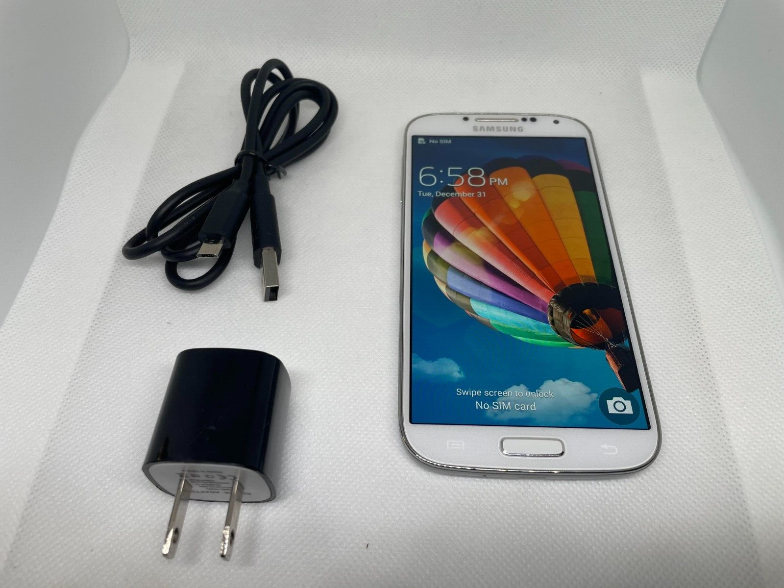 Samsung Galaxy S4 i337 16GB WHITE (at&t Unlocked) good condition, complete