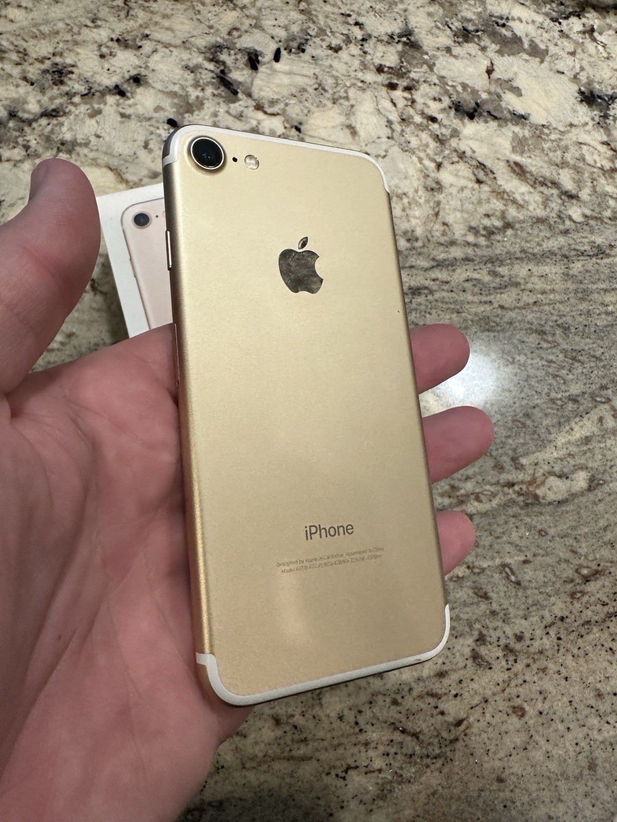 Apple iPhone 7 32GB Gold A1778 Factory Unlocked Clean IMEI Box Accessories 90%+