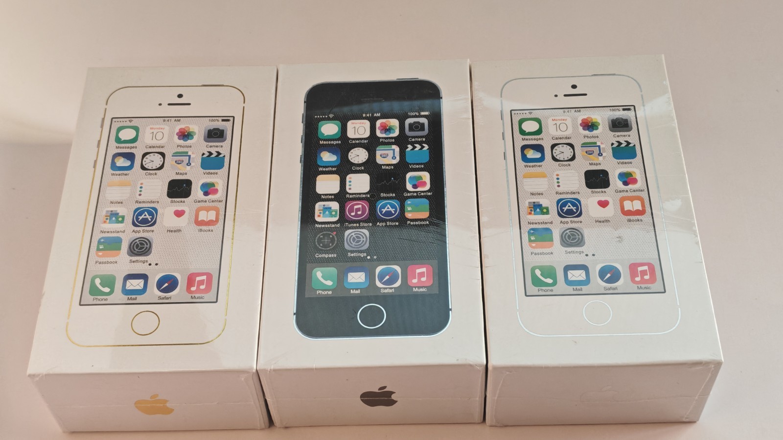 Apple iPhone 5s Unlocked – 16 GB 32GB 64GB – Gray/Silver/Gold (Unlocked)