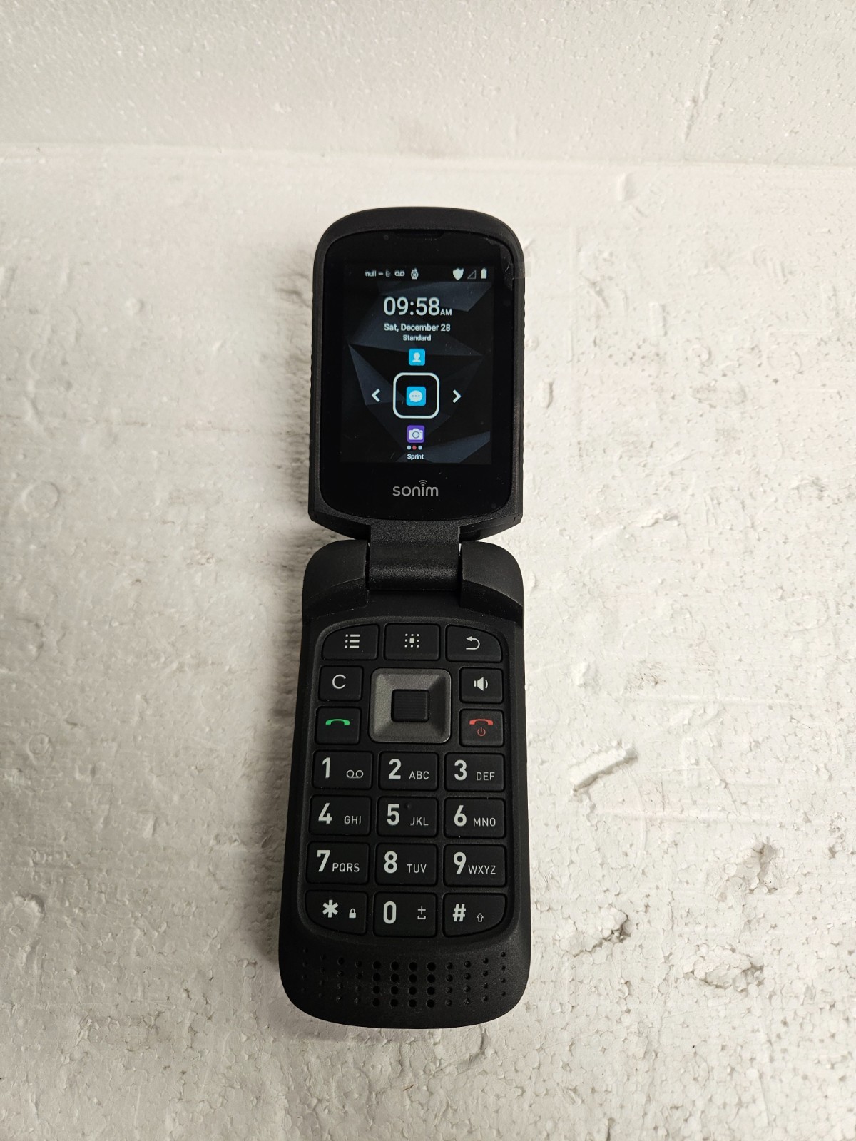 Sonim XP3 XP3800 – Black Sprint Rugged Phone – CARRIER SIM STATUS UNKNOWN