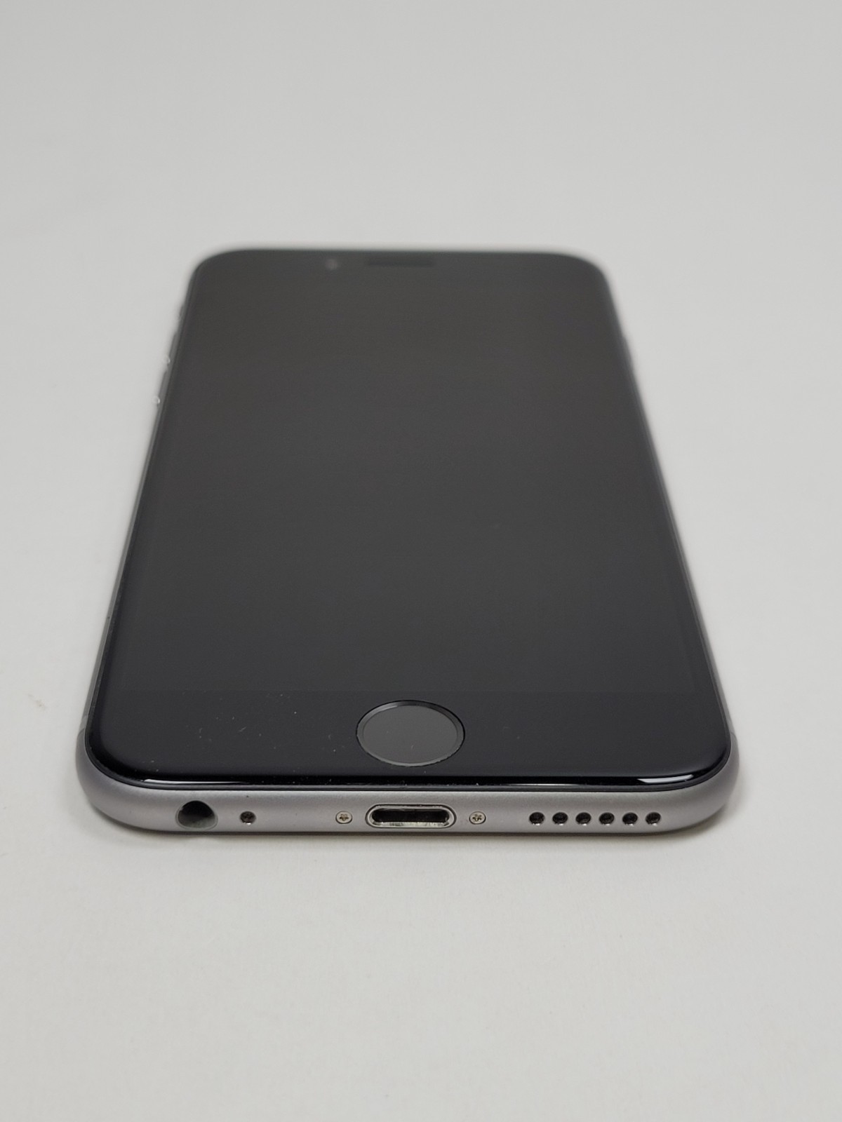 Apple iPhone 6 – 16GB – Grey- AT&T – MG4N2 LL/A – iPhone7,2 (A1549)