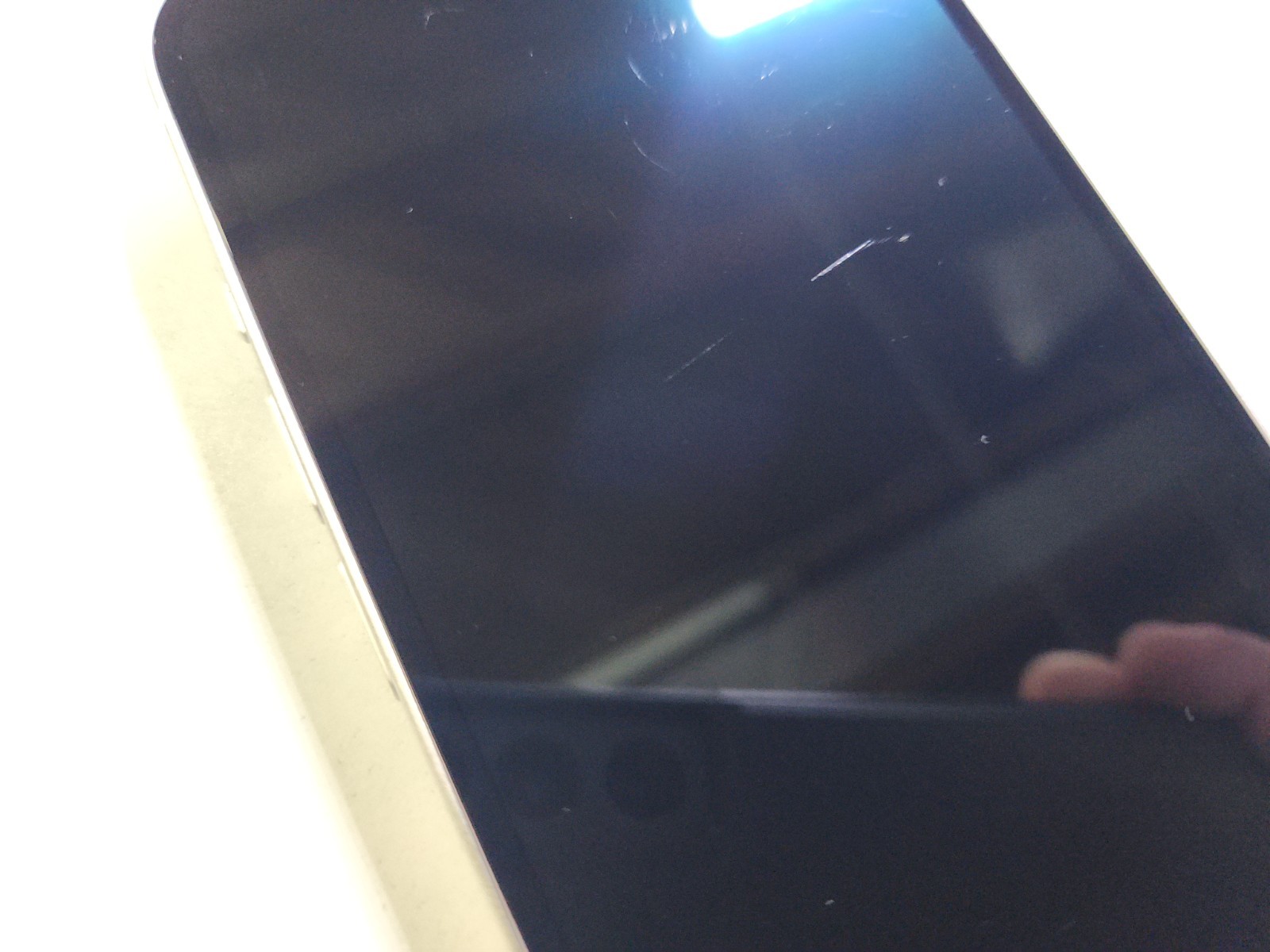 Apple iPhone 14 eSIM 128GB Starlight Unlocked Clean IMEI BH=100% charged 26 time