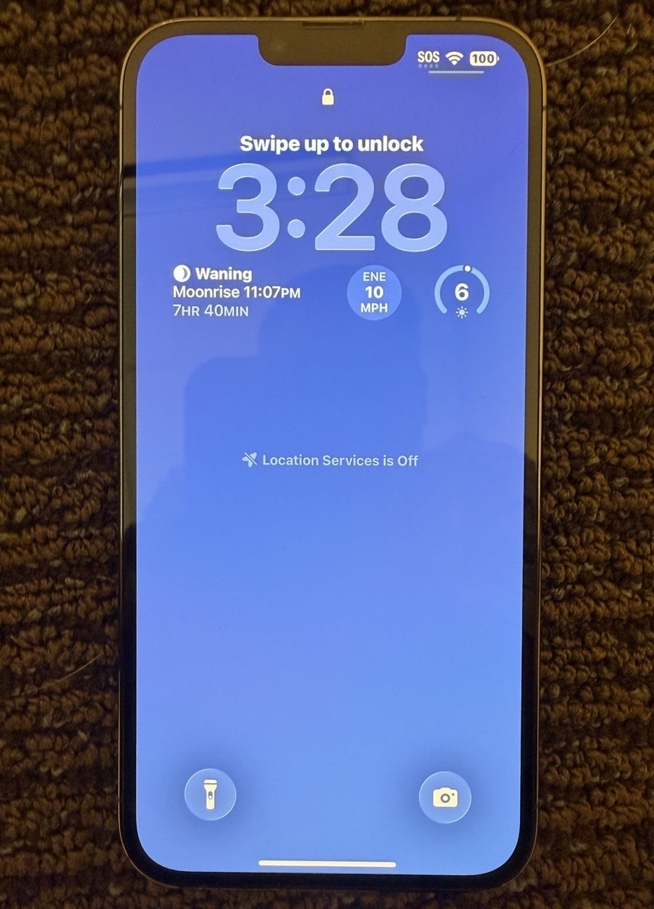 iPhone 13 Pro Max 256GB + Backbone Wired Gaming Controller