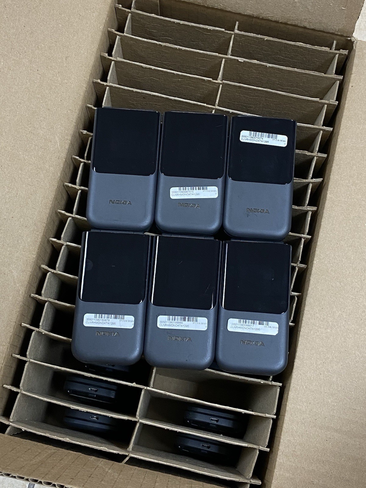 LOT OF 72PCS GREAT VERIZON NOKIA S2720 V FLIP TA-1295 4G LTE KaiOS CAMERA PHONE
