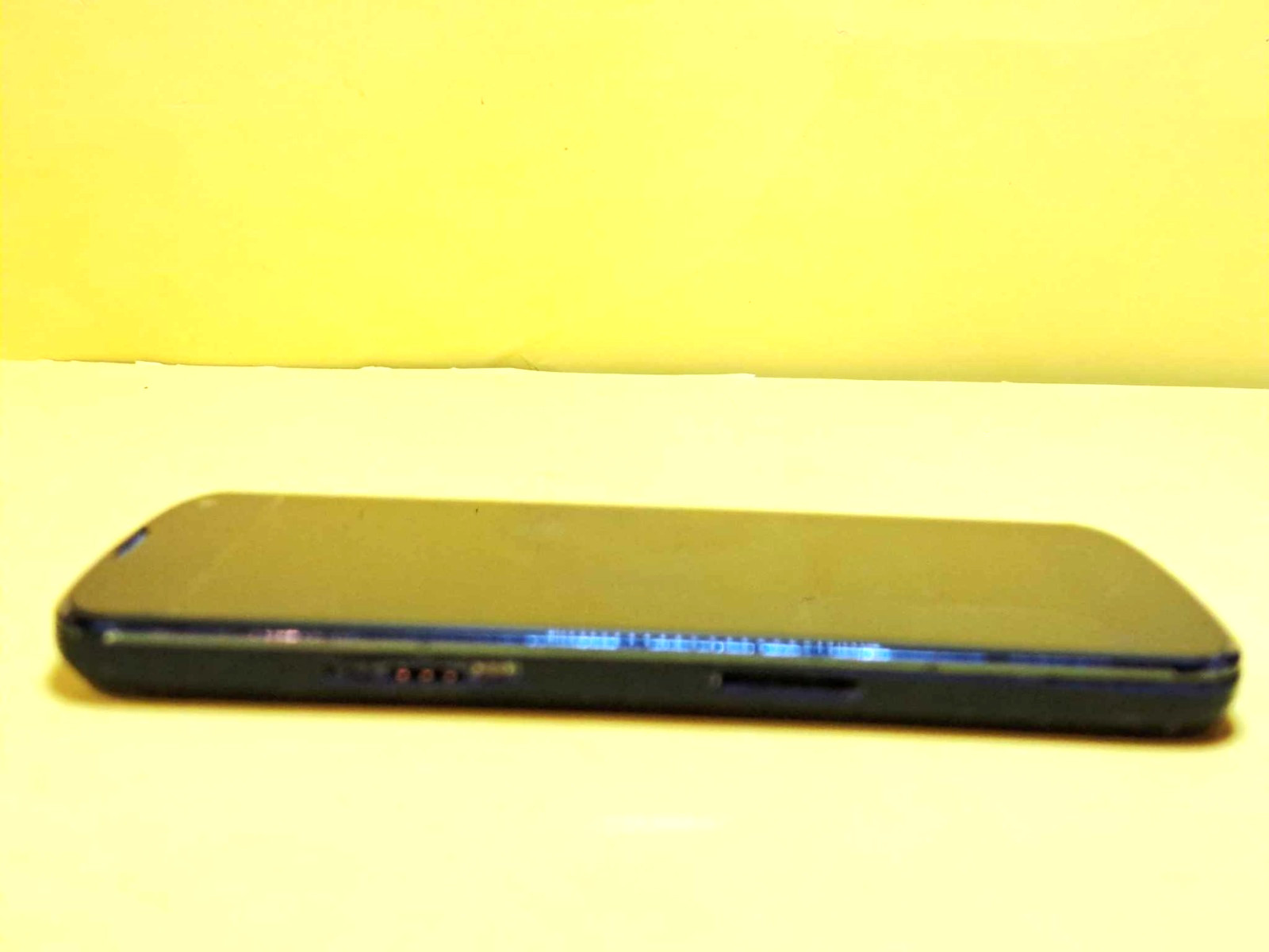 ⚡HAS ISSUES⚡ LG NEXUS 4 E960 QUAD-CORE 8MP 4.7″ 3G ANDROID UNLOCKED CELL PHONE⚡