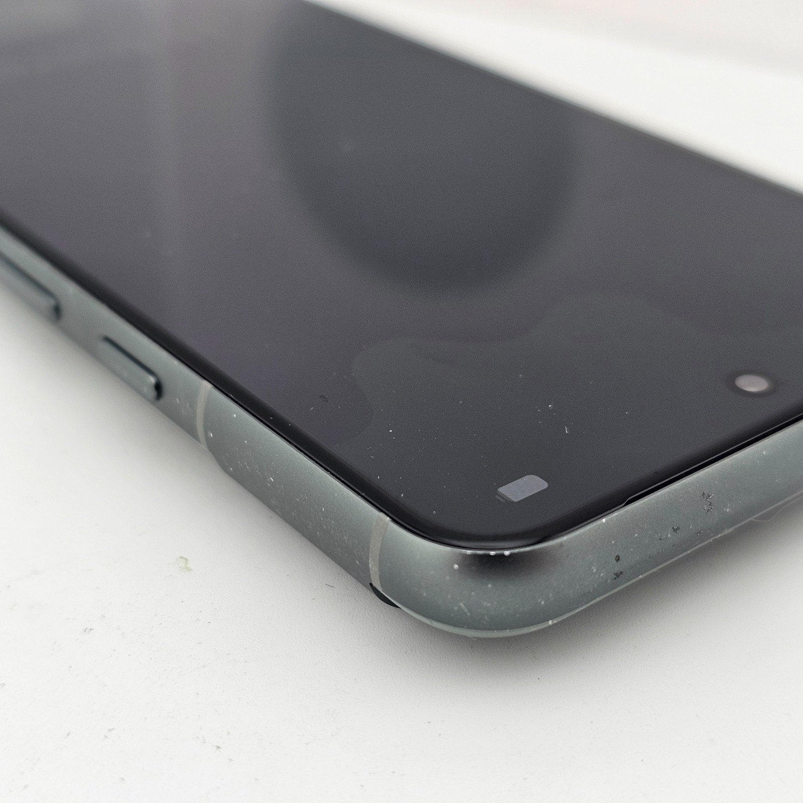 Google Pixel 8 G9BQD – Unlocked 128GB Hazel – WORKS: SMALL BLACK SPOT