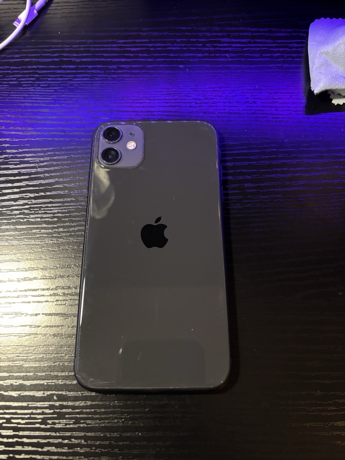 Apple iPhone 11 64GB Black AT&T/Cricket 6.2in 12MP iOS A2111 Used