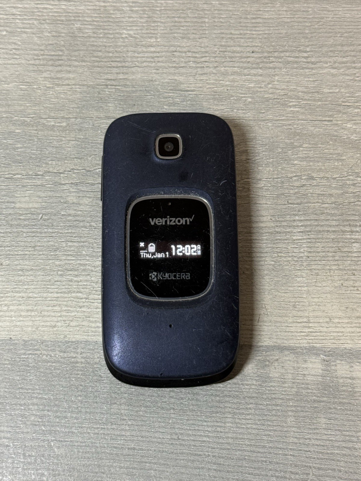 Kyocera Cadence S2720 Verizon Wireless 4G LTE Camera Flip Phone – Fair Condition