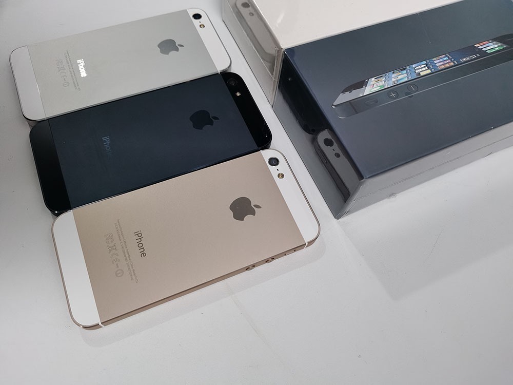 Apple iPhone 5 – Unlocked 16GB / 32GB – Gold/Black/Silver Test Box Sealed