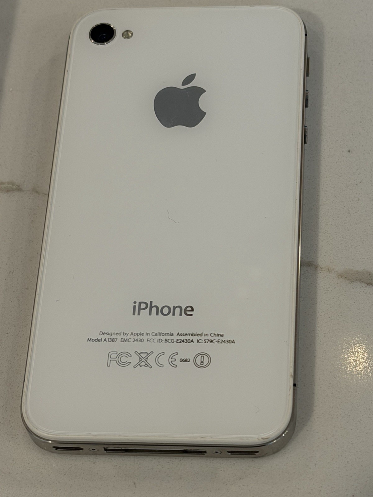 apple iphone 4s white