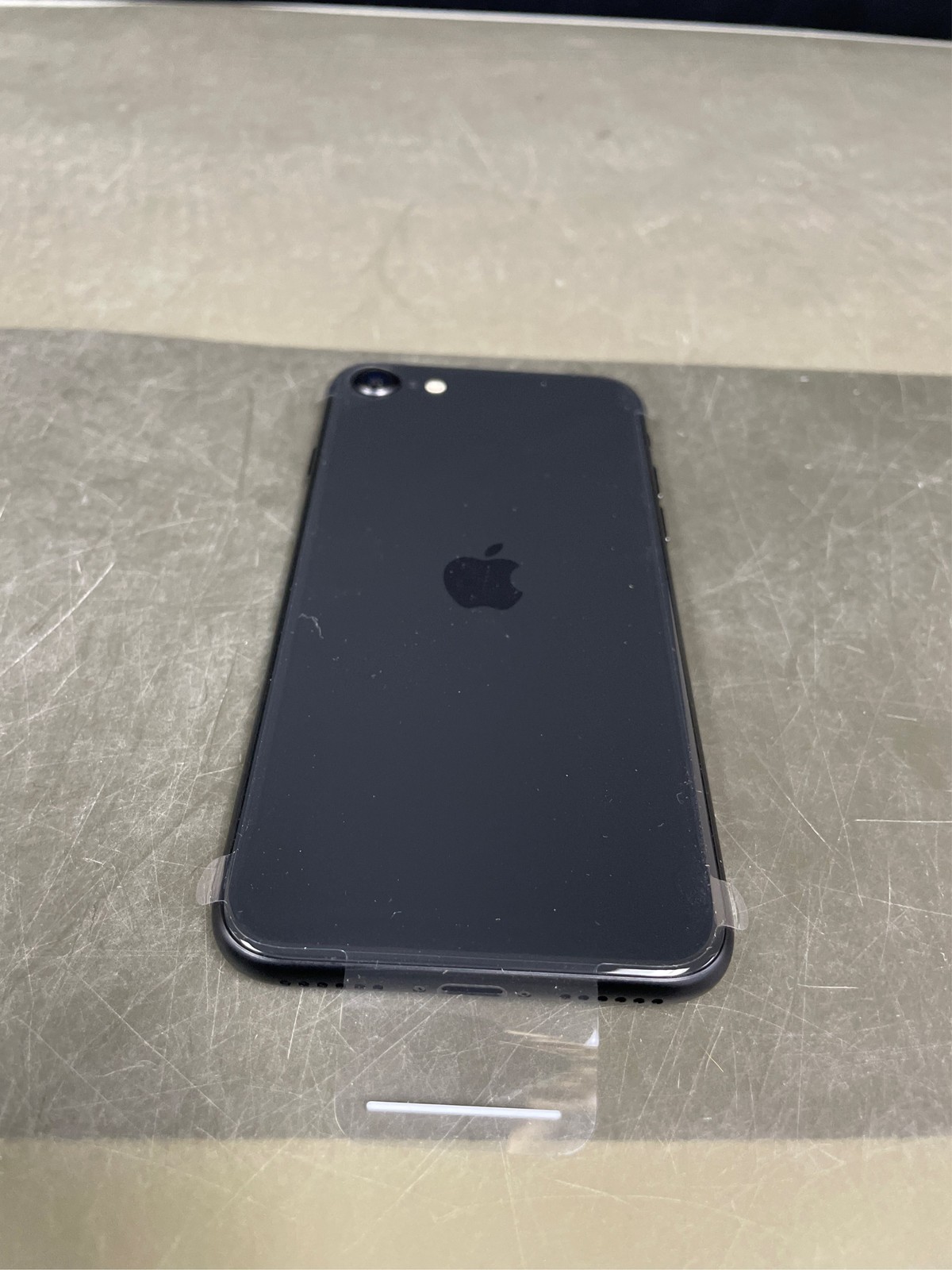 Apple iPhone SE (2nd generation) (64GB) – Black 2