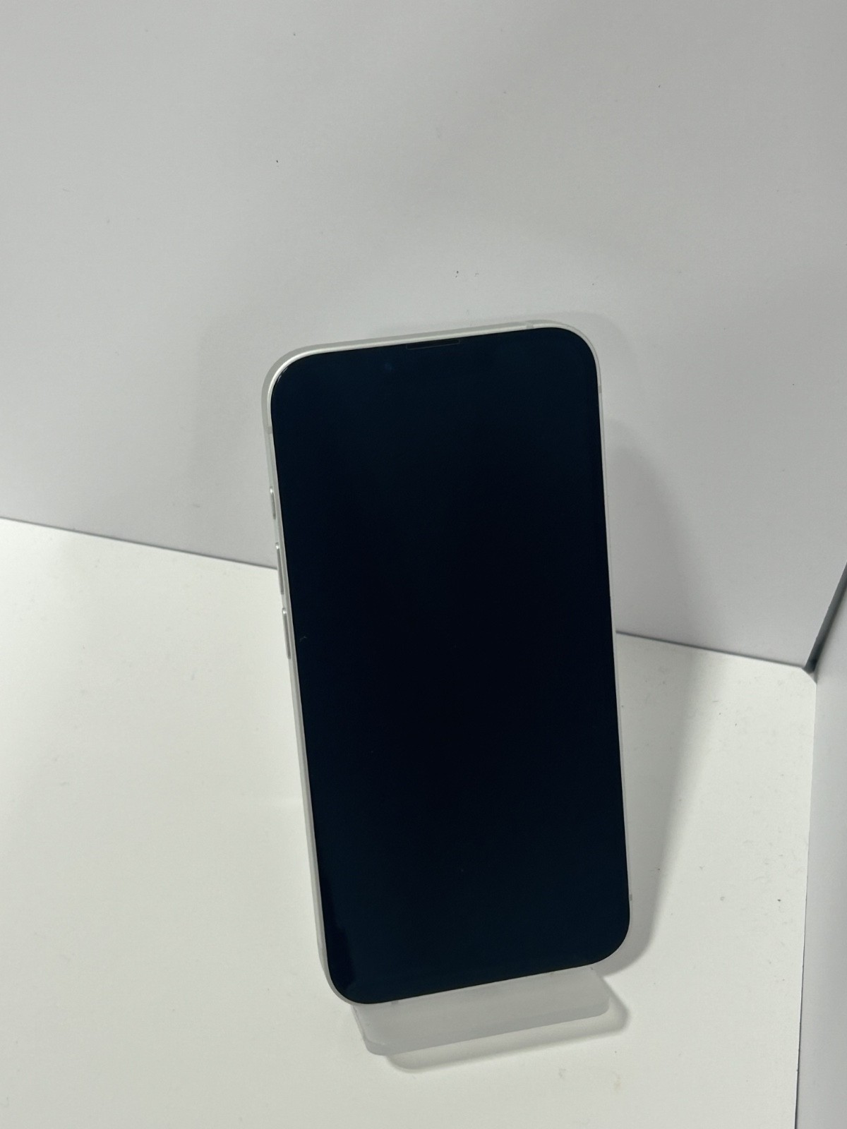 Apple iPhone 17e – 256 GB – White (AT&T)