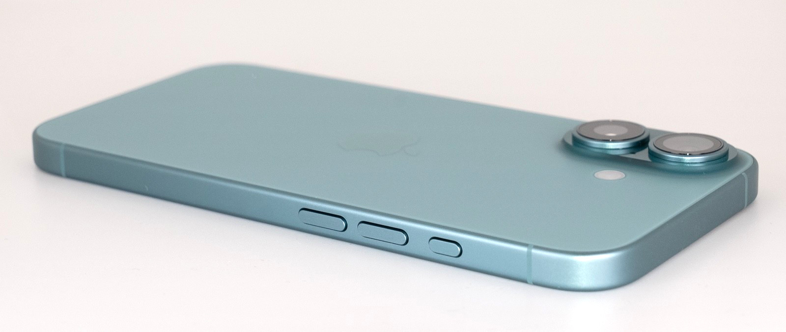 Apple iPhone 16 Factory Unlocked 128GB 96% Battery Health Teal Mint